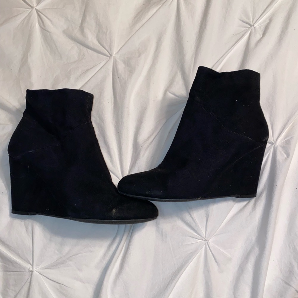 Christian Siriano Size 9 Suede Booties